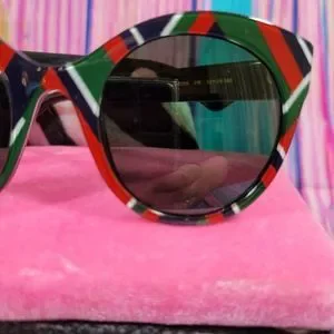Gucci Sunglasses Red Green White Black Authentic NWT Gucci | Accessories | Gucci Sunglasses Red Green White Black  main image 3